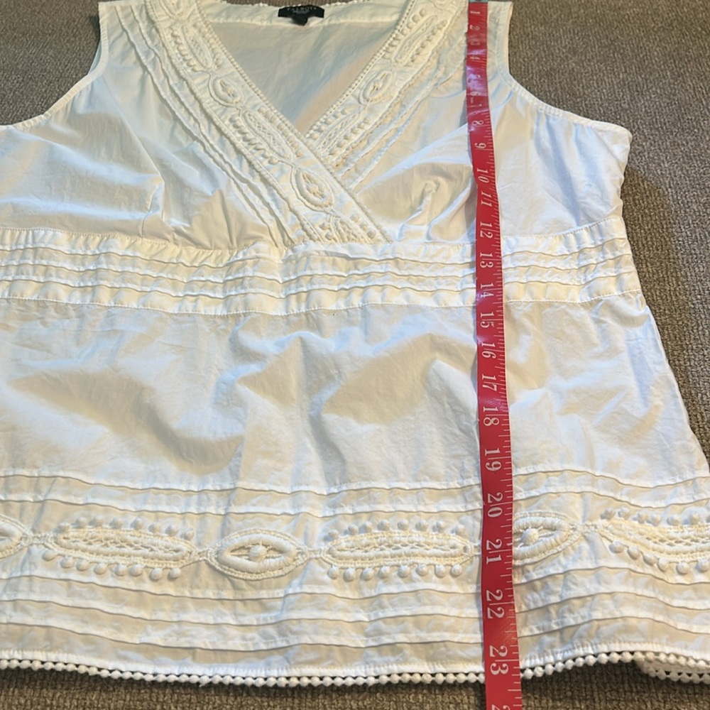 Talbots White V-Neck Cotton Embellished Blouse Sleeveless Side Zip 14P - Picture 7 of 9
